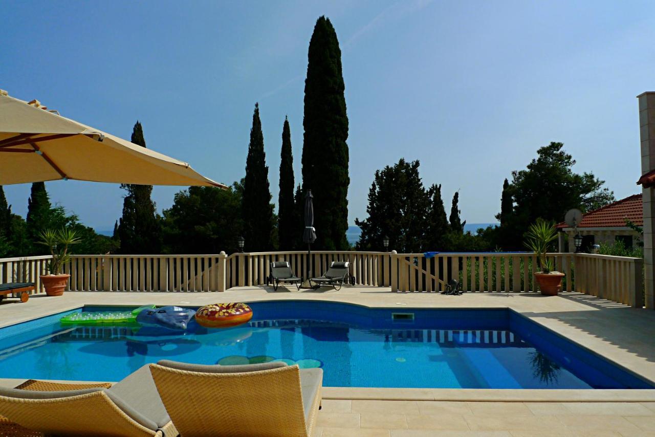Villa Ursa Minor Sumartin Exterior foto